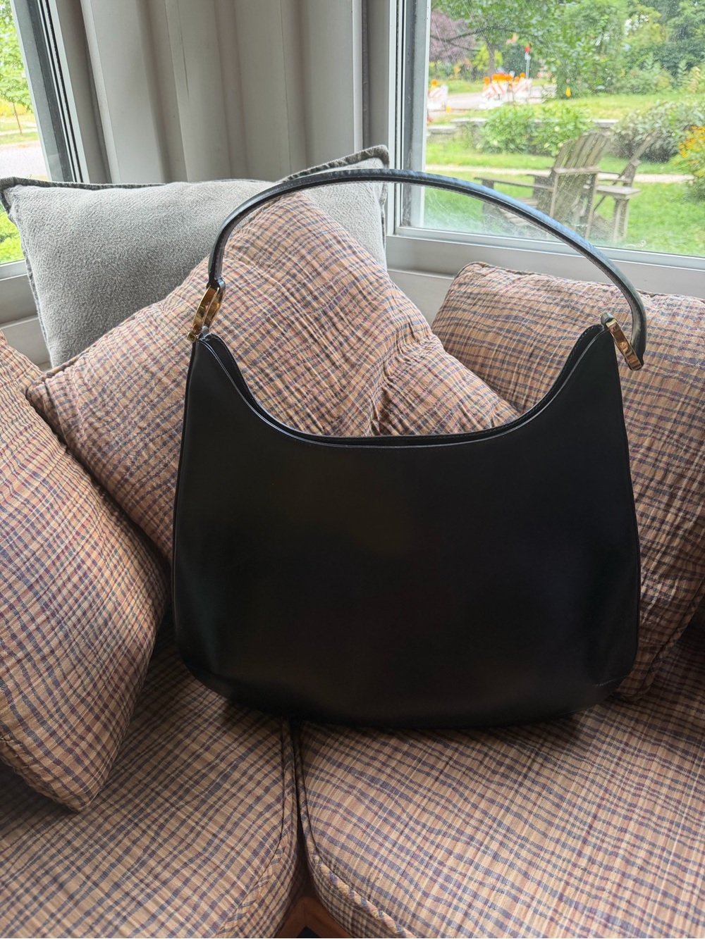 Salvatore Ferragamo Gancini Black Leather Shoulder Bag Salvato authentic